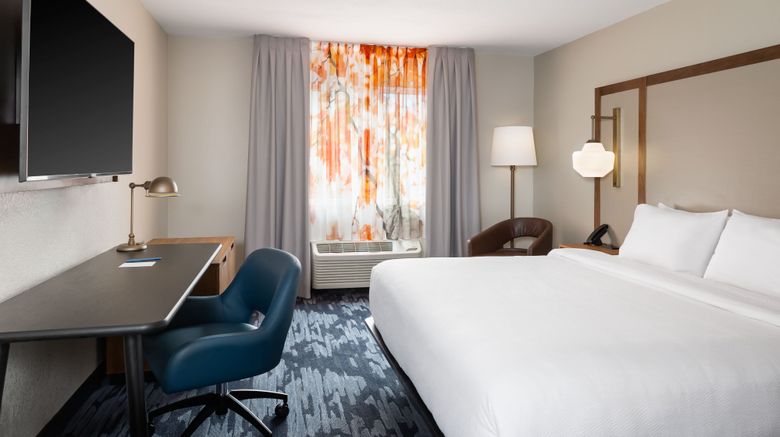 <b>Fairfield Inn Minneapolis/Burnsville Room</b>. Images powered by <a href="https://www.leonardoworldwide.com/" title="Leonardo Worldwide" target="_blank">Leonardo</a>.