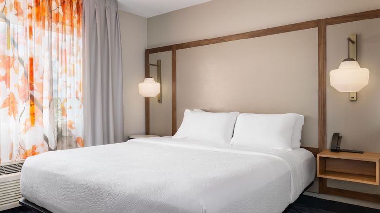 <b>Fairfield Inn Minneapolis/Burnsville Room</b>. Images powered by <a href="https://www.leonardoworldwide.com/" title="Leonardo Worldwide" target="_blank">Leonardo</a>.