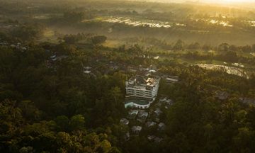 Cicada Resort Bali Ubud, Autograph