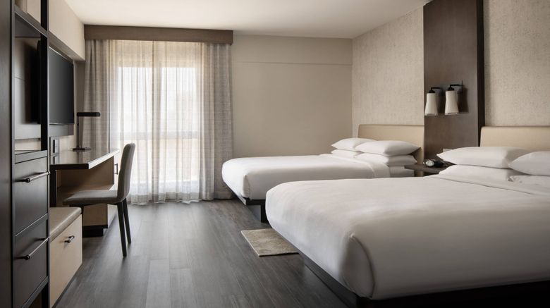 <b>Marriott Riverside at Convention Center Room</b>. Images powered by <a href="https://www.leonardoworldwide.com/" title="Leonardo Worldwide" target="_blank">Leonardo</a>.
