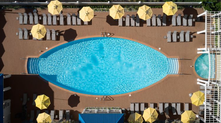 SpringHill Suites VA Beach Oceanfront Pool