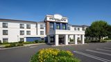 SpringHill Suites Milford Exterior