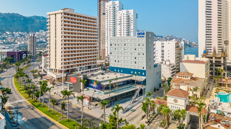 <b>One Acapulco Costera Exterior</b>. Images powered by <a href="https://www.leonardoworldwide.com/" title="Leonardo Worldwide" target="_blank">Leonardo</a>.