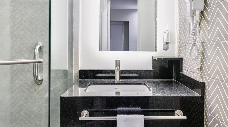<b>One Acapulco Costera Room</b>. Images powered by <a href="https://www.leonardoworldwide.com/" title="Leonardo Worldwide" target="_blank">Leonardo</a>.