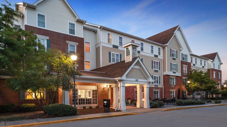 <b>TownePlace Suites Chicago/Lombard Exterior</b>. Images powered by <a href="https://www.leonardoworldwide.com/" title="Leonardo Worldwide" target="_blank">Leonardo</a>.