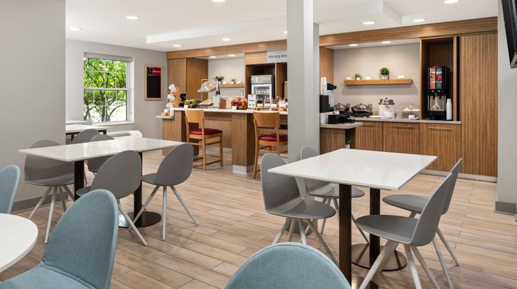 TownePlace Suites Chicago/Lombard Restaurant
