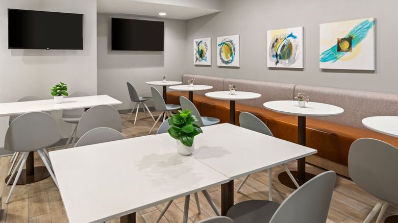 <b>TownePlace Suites Chicago/Lombard Restaurant</b>. Images powered by <a href="https://www.leonardoworldwide.com/" title="Leonardo Worldwide" target="_blank">Leonardo</a>.