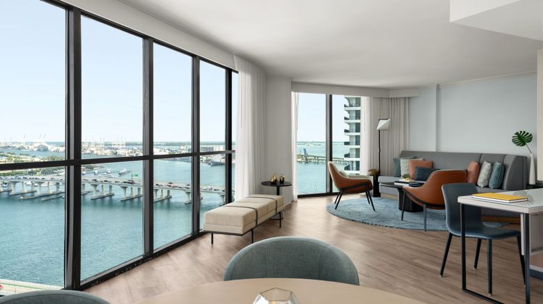 <b>Miami Marriott Biscayne Bay Suite</b>. Images powered by <a href="https://www.leonardoworldwide.com/" title="Leonardo Worldwide" target="_blank">Leonardo</a>.