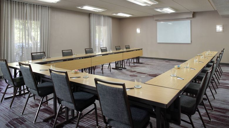 <b>Courtyard by Marriott Charlotte Arrowood Meeting</b>. Images powered by <a href="https://www.leonardoworldwide.com/" title="Leonardo Worldwide" target="_blank">Leonardo</a>.