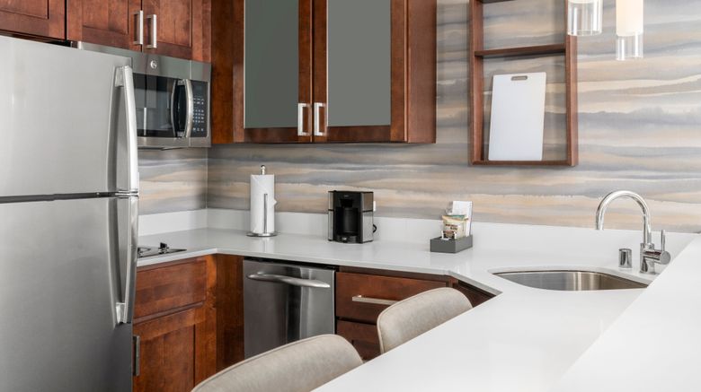 <b>Residence Inn by Marriott Milwaukee West Room</b>. Images powered by <a href="https://www.leonardoworldwide.com/" title="Leonardo Worldwide" target="_blank">Leonardo</a>.