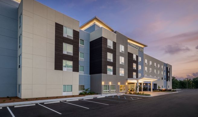TownePlace Suites Brunswick Exterior