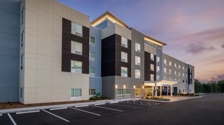 TownePlace Suites Brunswick Exterior
