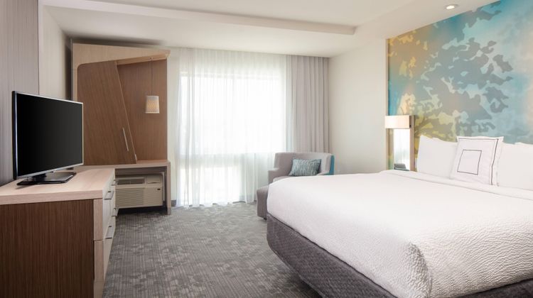 Courtyard Omaha Bellevue at Beardmore Suite