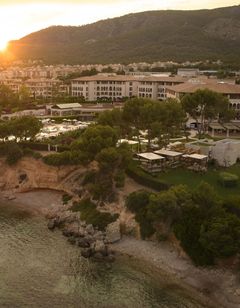 The St. Regis Mardavall Mallorca Resort
