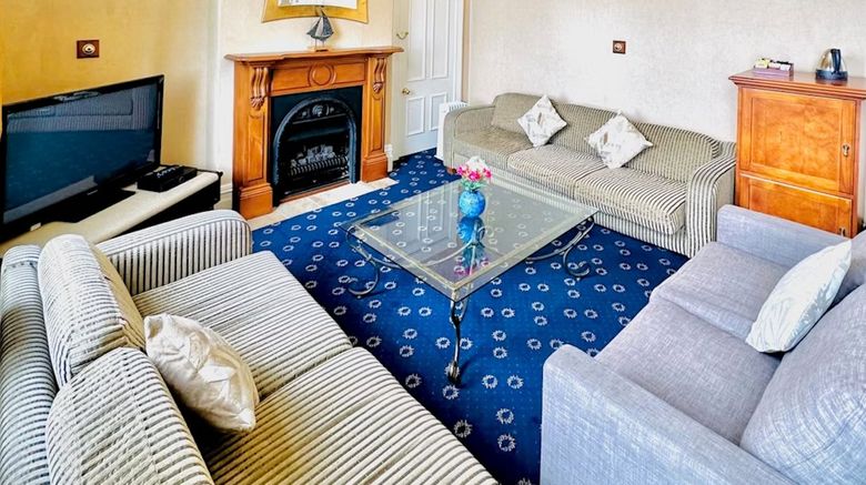 <b>The Esplanade Hotel Suite</b>. Images powered by <a href="https://www.leonardoworldwide.com/" title="Leonardo Worldwide" target="_blank">Leonardo</a>.