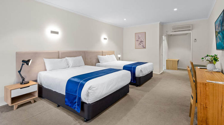 Rowville International Hotel Room