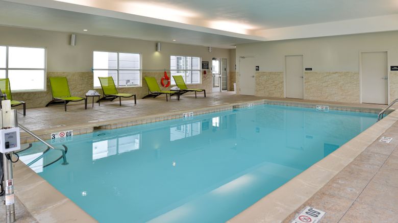 <b>Candlewood Suites Kansas City Northeast Pool</b>. Images powered by <a href="https://www.leonardoworldwide.com/" title="Leonardo Worldwide" target="_blank">Leonardo</a>.