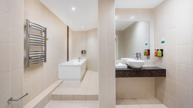 <b>Holiday Inn Norwich North Room</b>. Images powered by <a href="https://www.leonardoworldwide.com/" title="Leonardo Worldwide" target="_blank">Leonardo</a>.