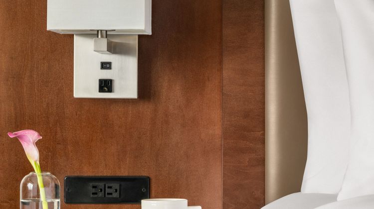 Crowne Plaza Hotel Auburn Hills Room