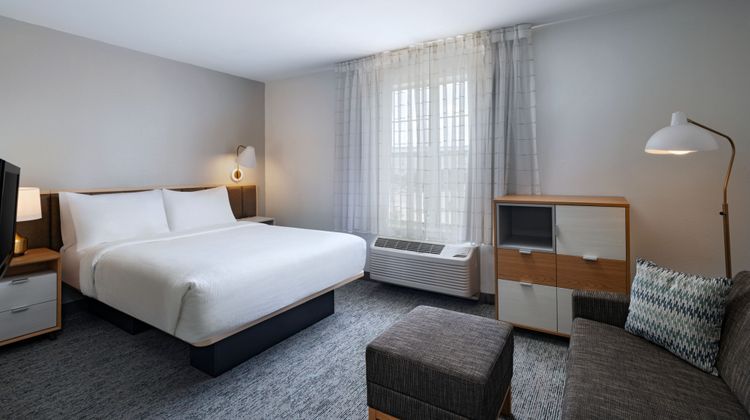 TownePlace Suites College Station Suite