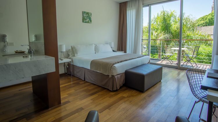 San Isidro Plaza Hotel Room