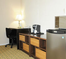 High Point Hotel Inn & Suites Lobby