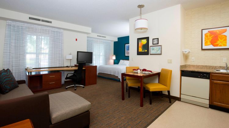 Residence Inn by Marriott Suite