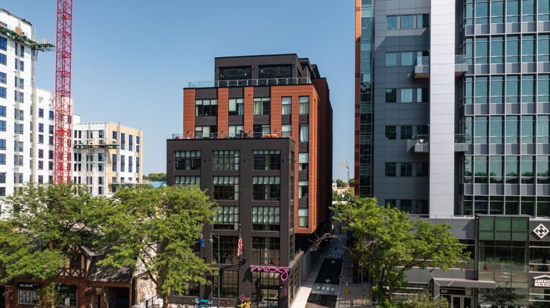 <b>Moxy Madison Downtown Exterior</b>. Images powered by <a href="https://www.leonardoworldwide.com/" title="Leonardo Worldwide" target="_blank">Leonardo</a>.