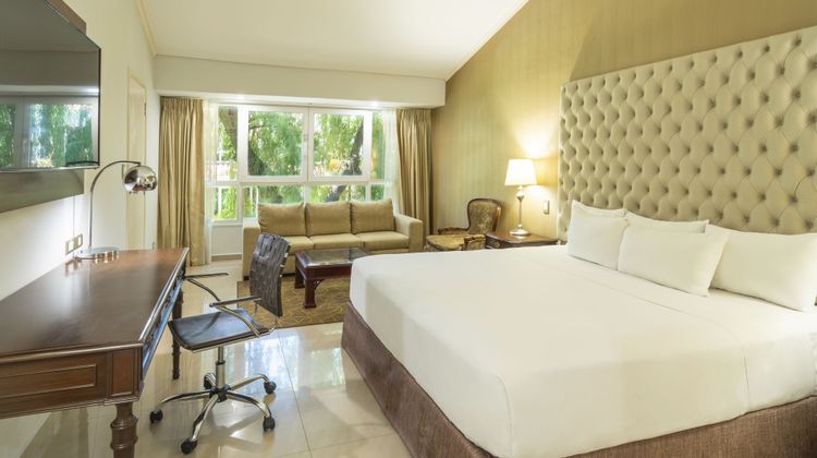 Los Tajibos, a Tribute Portfolio Hotel Suite