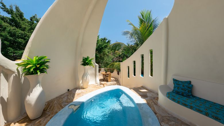 <b>Xanadu Luxury Villas & Retreat Zanzibar Pool</b>. Images powered by <a href="https://www.leonardoworldwide.com/" title="Leonardo Worldwide" target="_blank">Leonardo</a>.