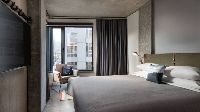 <b>MOXY Seattle Downtown Room</b>. Images powered by <a href="https://www.leonardoworldwide.com/" title="Leonardo Worldwide" target="_blank">Leonardo</a>.