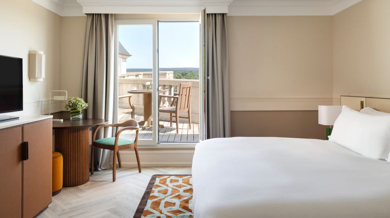 <b>InterContinental Chateau Mont Royal Room</b>. Images powered by <a href="https://www.leonardoworldwide.com/" title="Leonardo Worldwide" target="_blank">Leonardo</a>.