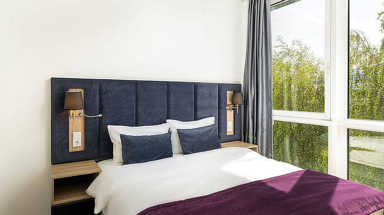 <b>DIWOTEL Frankfurt Airport Dreieich Room</b>. Images powered by <a href="https://www.leonardoworldwide.com/" title="Leonardo Worldwide" target="_blank">Leonardo</a>.