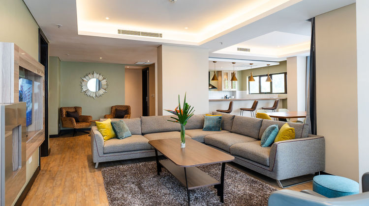 Trademark Suites at Enaki Town Room