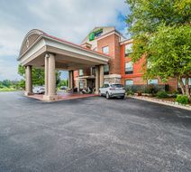 Holiday Inn Express Hotel & Suites Exterior