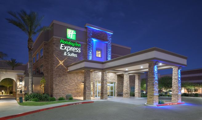 Holiday Inn Express & Suites East Messa Exterior