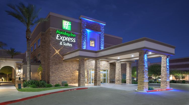 Holiday Inn Express & Suites East Messa Exterior