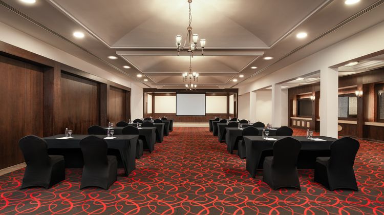 Carlton Al Moaibed Hotel Meeting