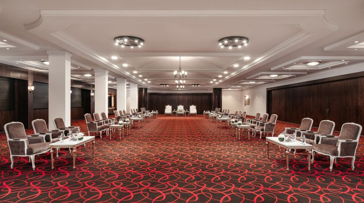 Carlton Al Moaibed Hotel Ballroom