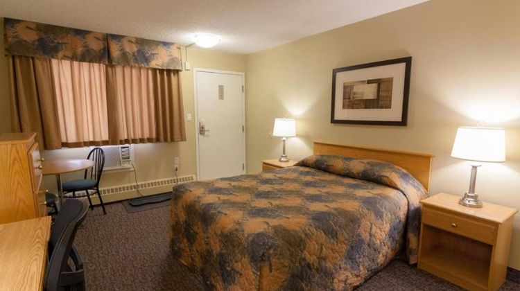 BCMInns Rusty's Fort McMurray Room