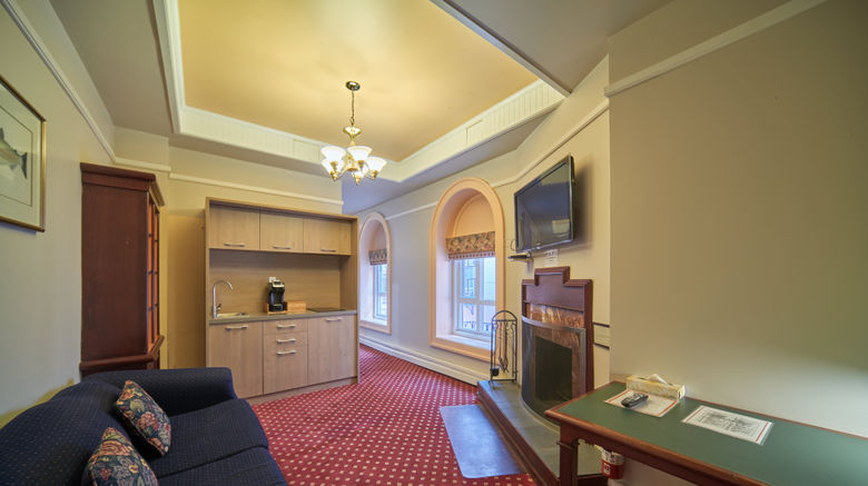<b>Bedford Regency Hotel Room</b>. Images powered by <a href="https://www.leonardoworldwide.com/" title="Leonardo Worldwide" target="_blank">Leonardo</a>.