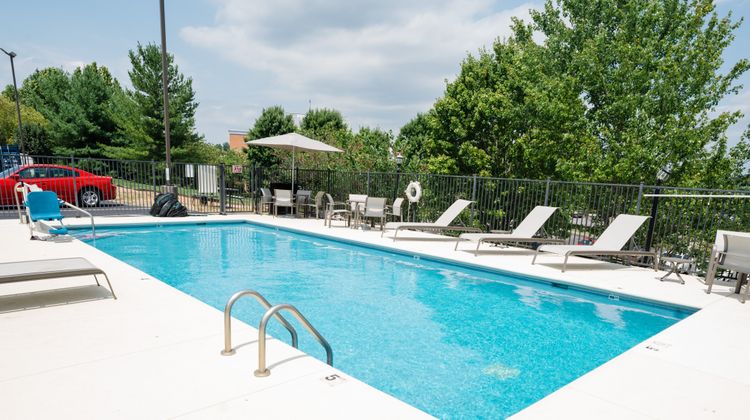 Holiday Inn Express Pool
