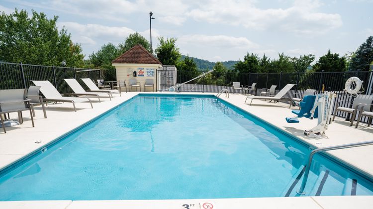 Holiday Inn Express Pool