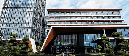 Holiday Inn Wuhan Houguan Lake Exterior