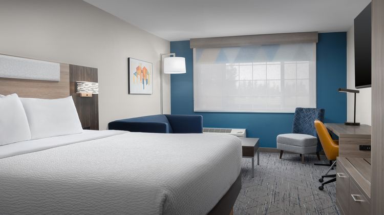 Holiday Inn Express Spokane Airport by IHG Room