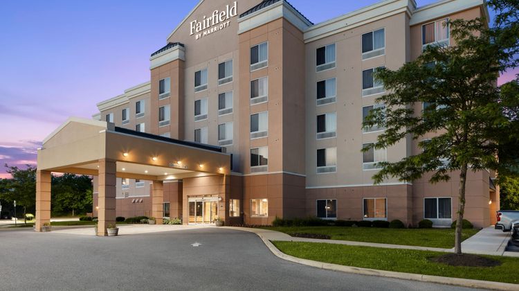 Fairfield Inn & Suites Bedford Exterior