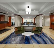 Fairfield Inn & Suites Bedford Lobby