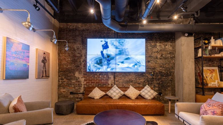 <b>Moxy Nashville Downtown Lobby</b>. Images powered by <a href="https://www.leonardoworldwide.com/" title="Leonardo Worldwide" target="_blank">Leonardo</a>.