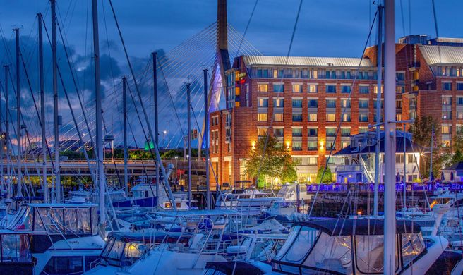 Residence Inn Boston Harbor Tudor Wharf Exterior