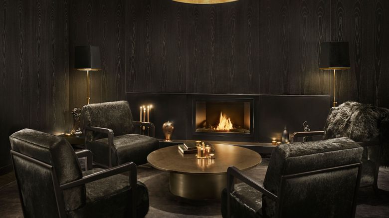 <b>The Times Square EDITION Lobby</b>. Images powered by <a href="https://www.leonardoworldwide.com/" title="Leonardo Worldwide" target="_blank">Leonardo</a>.